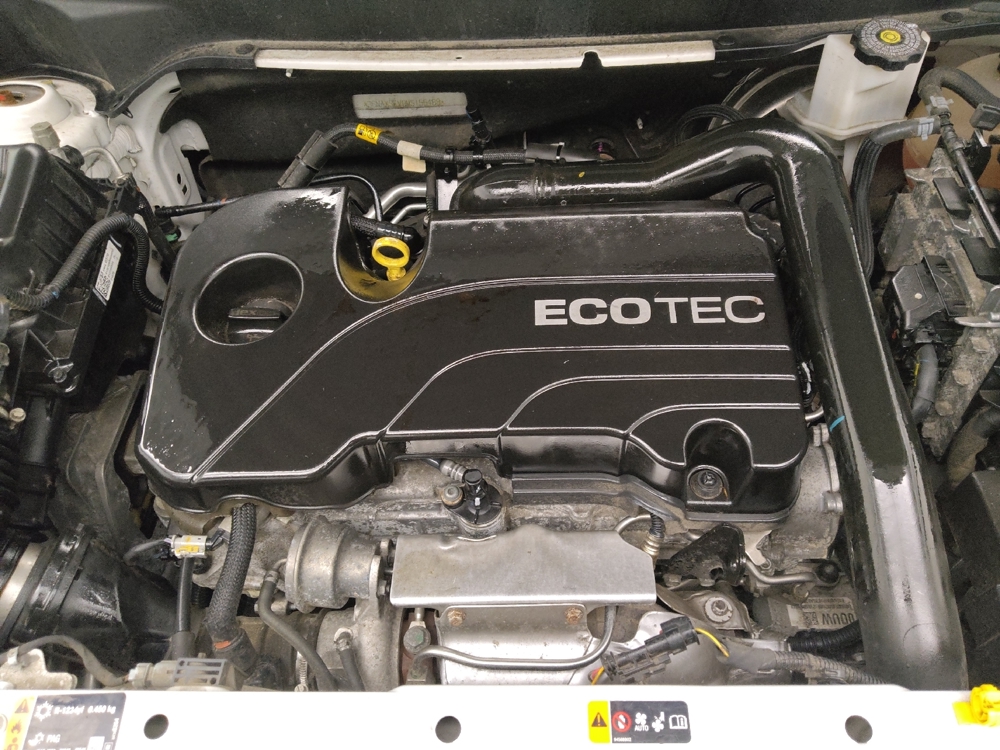 2021 Chevrolet Equinox LS - Photo 23