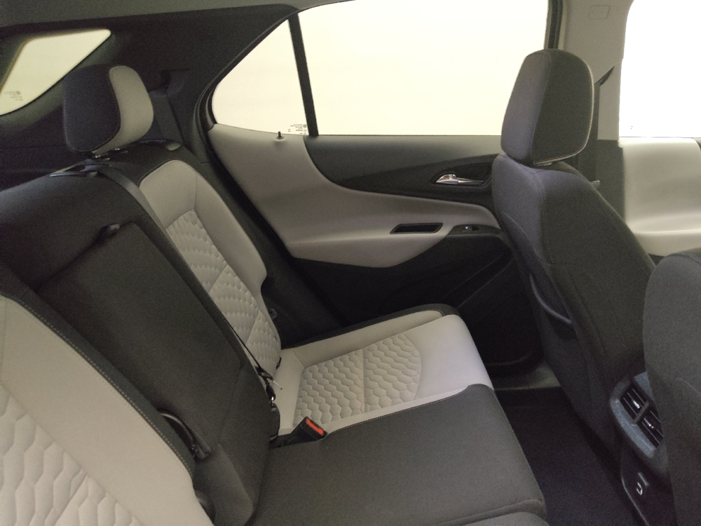 2021 Chevrolet Equinox LS - Photo 15