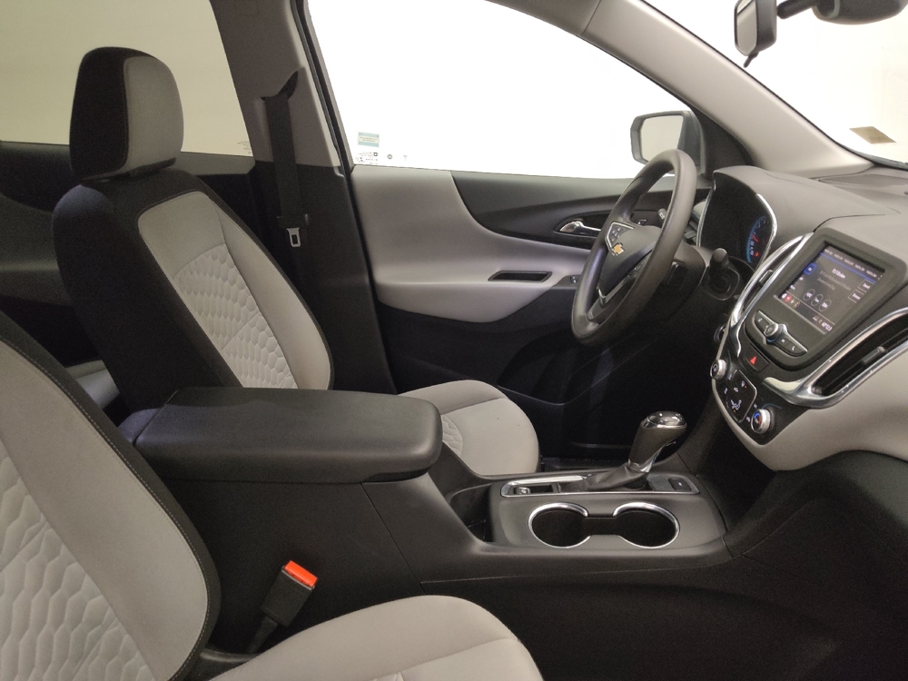 2021 Chevrolet Equinox LS - Photo 16