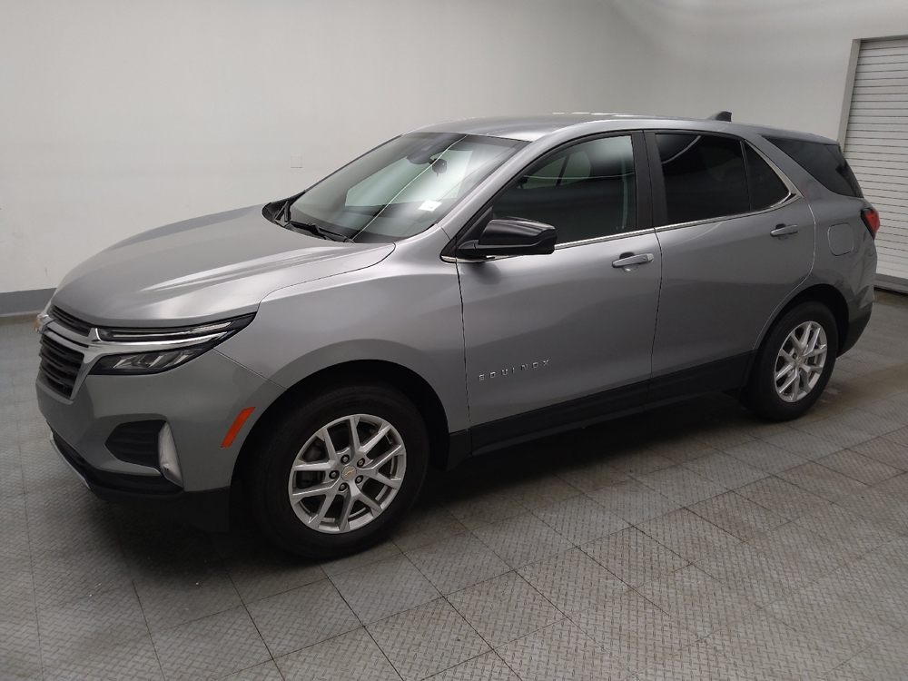 2023 Chevrolet Equinox LT - Photo 2