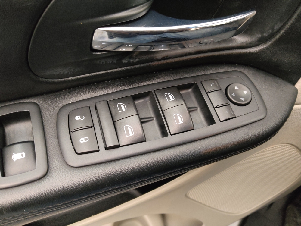 2016 Dodge Grand Caravan SXT - Photo 21