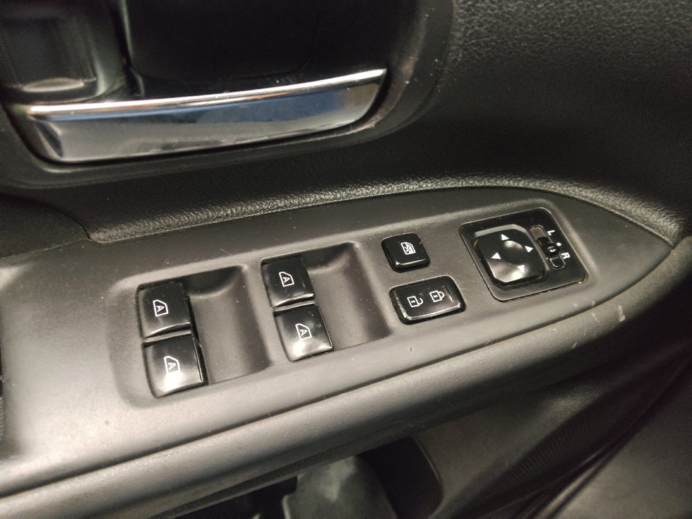 2020 Mitsubishi Outlander ES - Photo 21