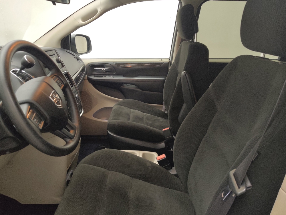 2016 Dodge Grand Caravan SE - Photo 13