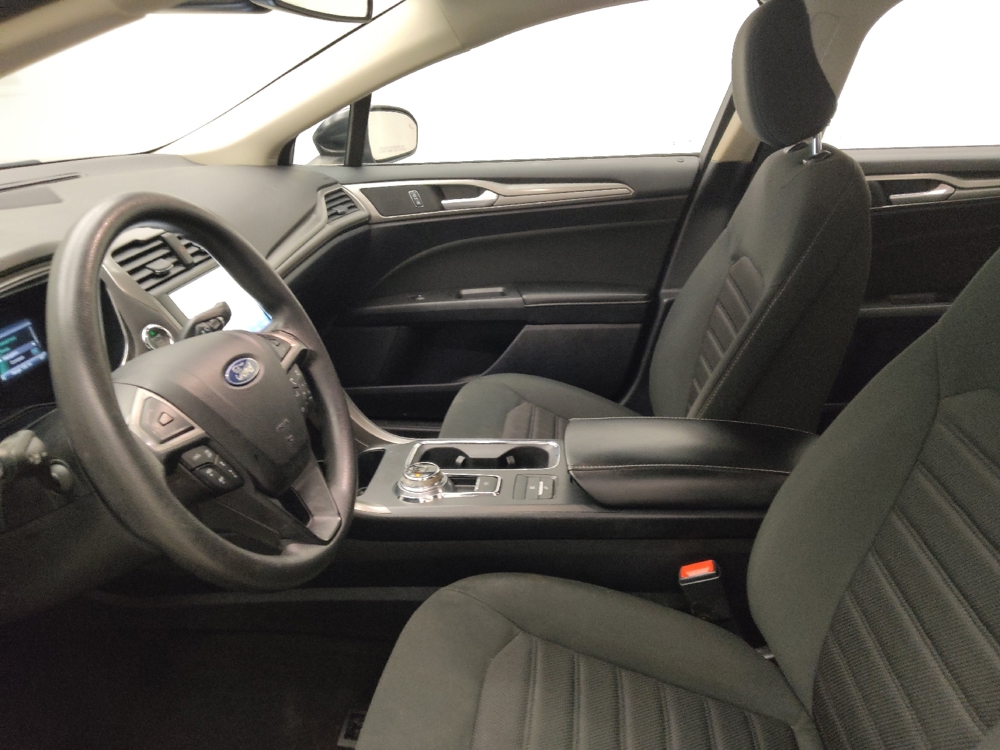 2020 Ford Fusion Hybrid SE - Photo 13