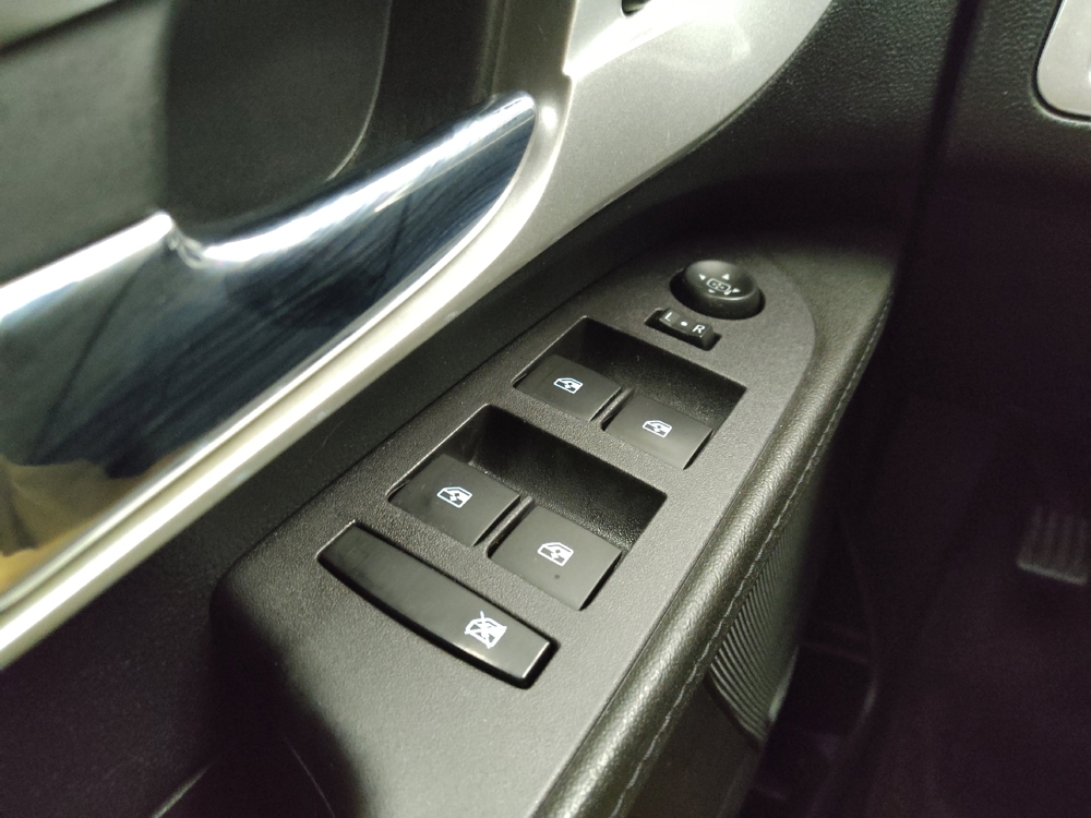 2016 Chevrolet Equinox LT - Photo 21