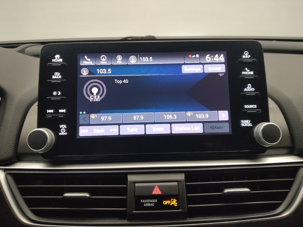 2018 Honda Accord Touring - Photo 19