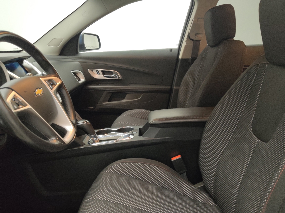 2017 Chevrolet Equinox LT - Photo 13