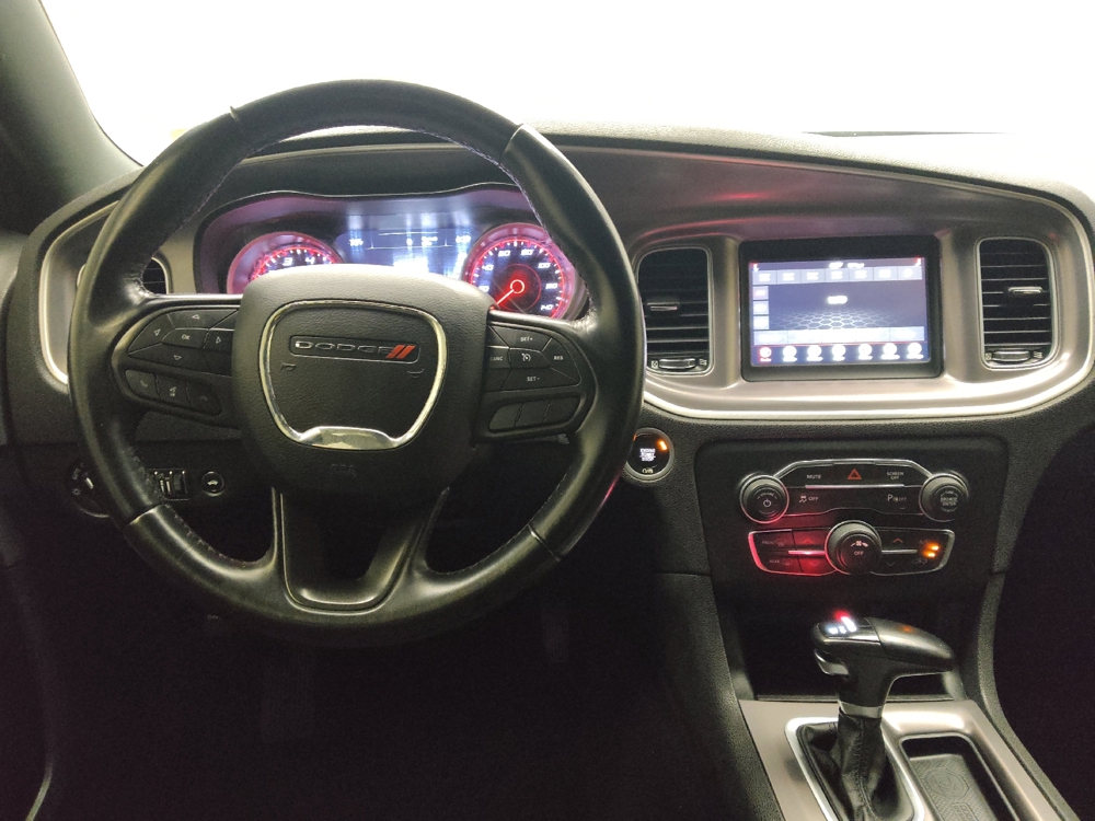2022 Dodge Charger SXT - Photo 17