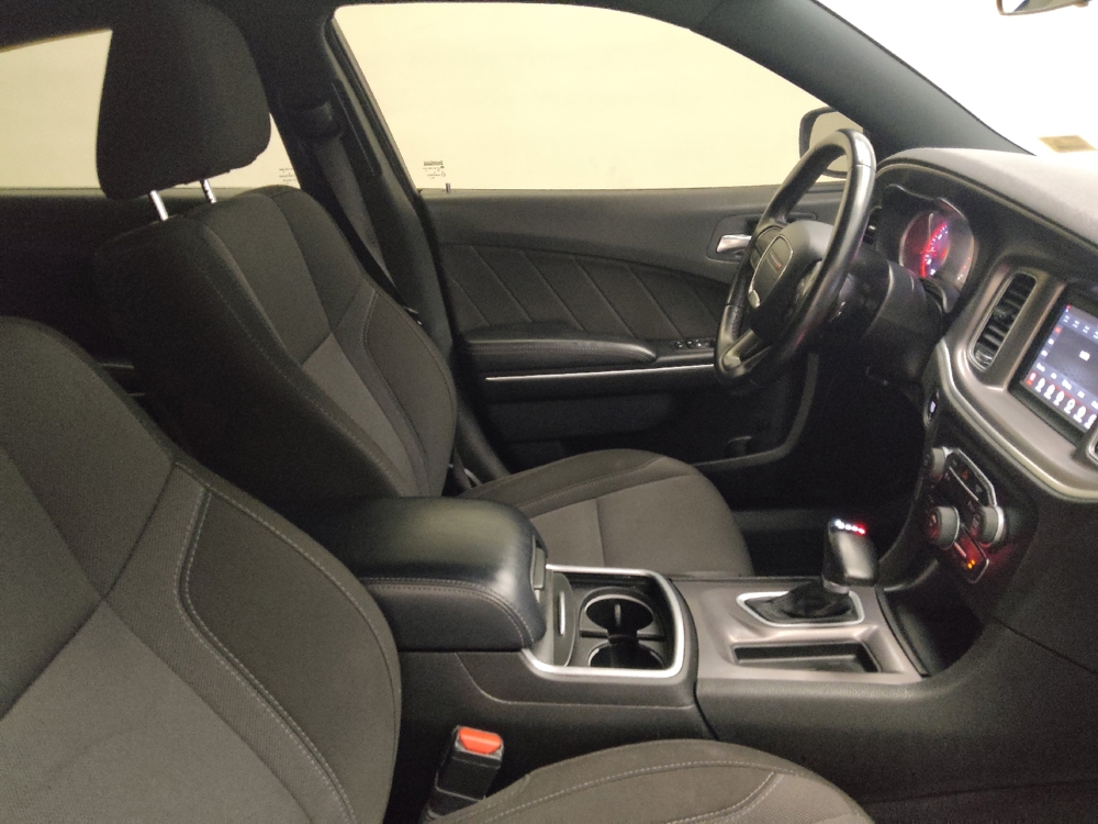 2022 Dodge Charger SXT - Photo 16