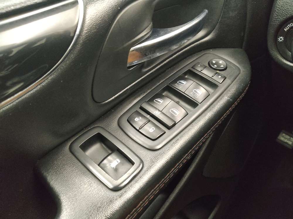 2020 Dodge Grand Caravan SE Plus - Photo 21