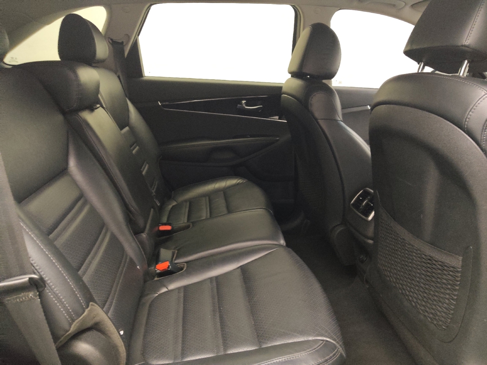 2020 Kia Sorento EX - Photo 15