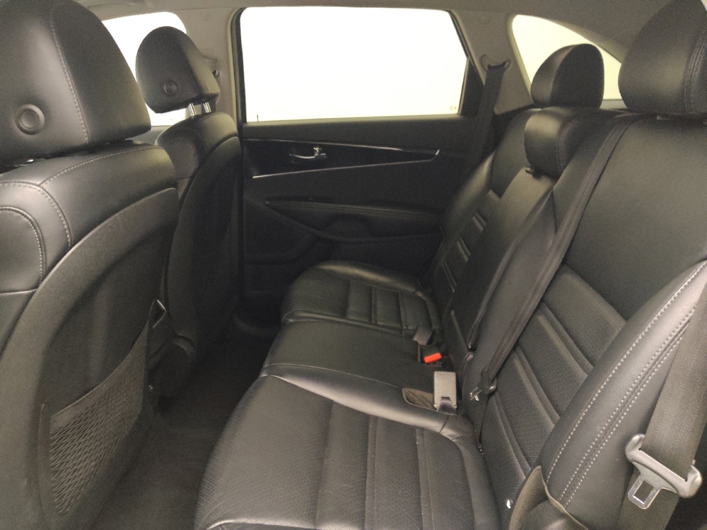 2020 Kia Sorento EX - Photo 14
