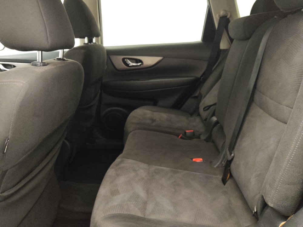 2016 Nissan Rogue SV - Photo 14