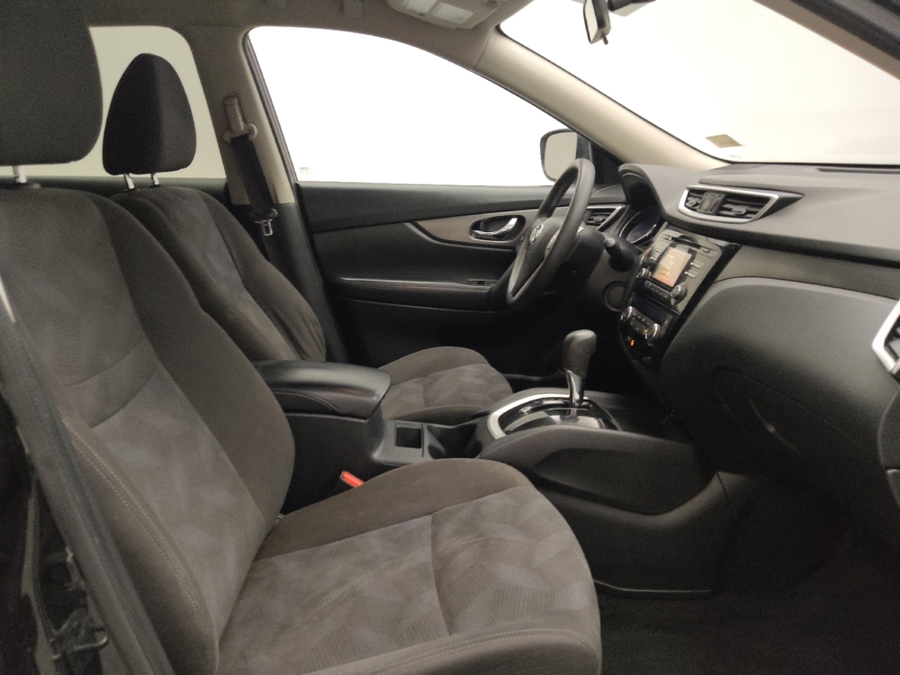 2016 Nissan Rogue SV - Photo 16