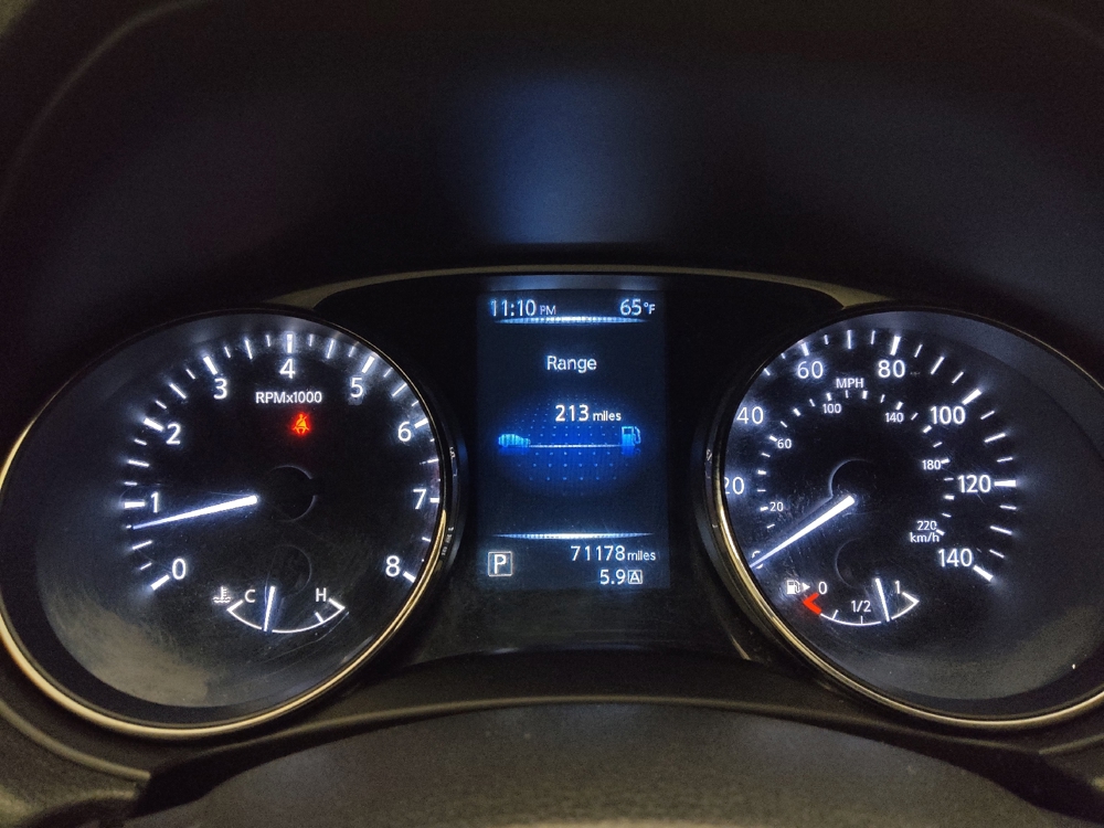 2016 Nissan Rogue SV - Photo 18