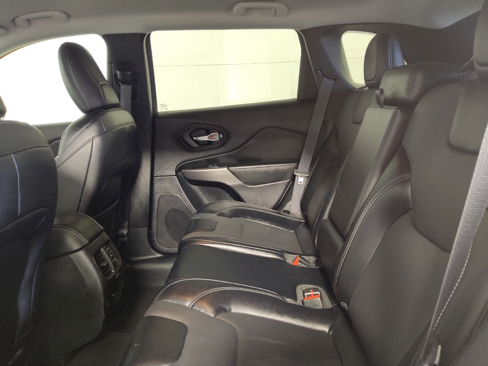 2022 Jeep Cherokee Latitude Lux - Photo 14