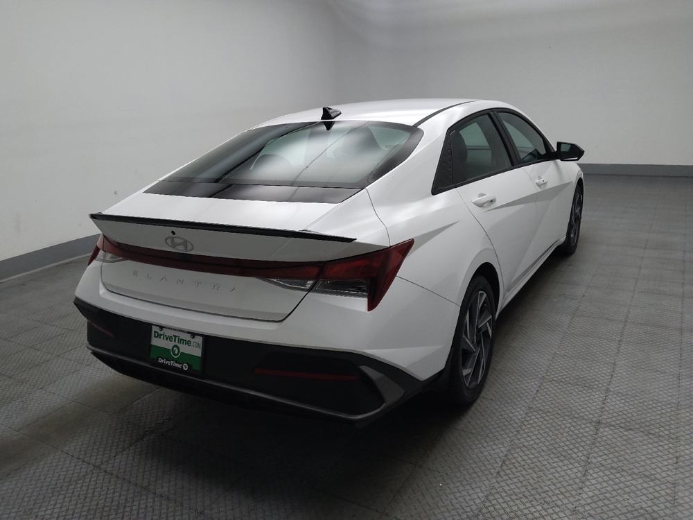 2025 Hyundai Elantra SEL - Photo 7