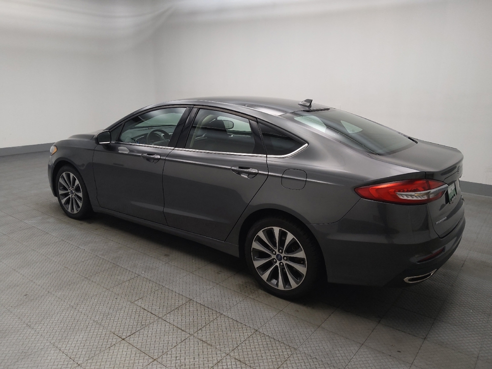 2020 Ford Fusion SE - Photo 3