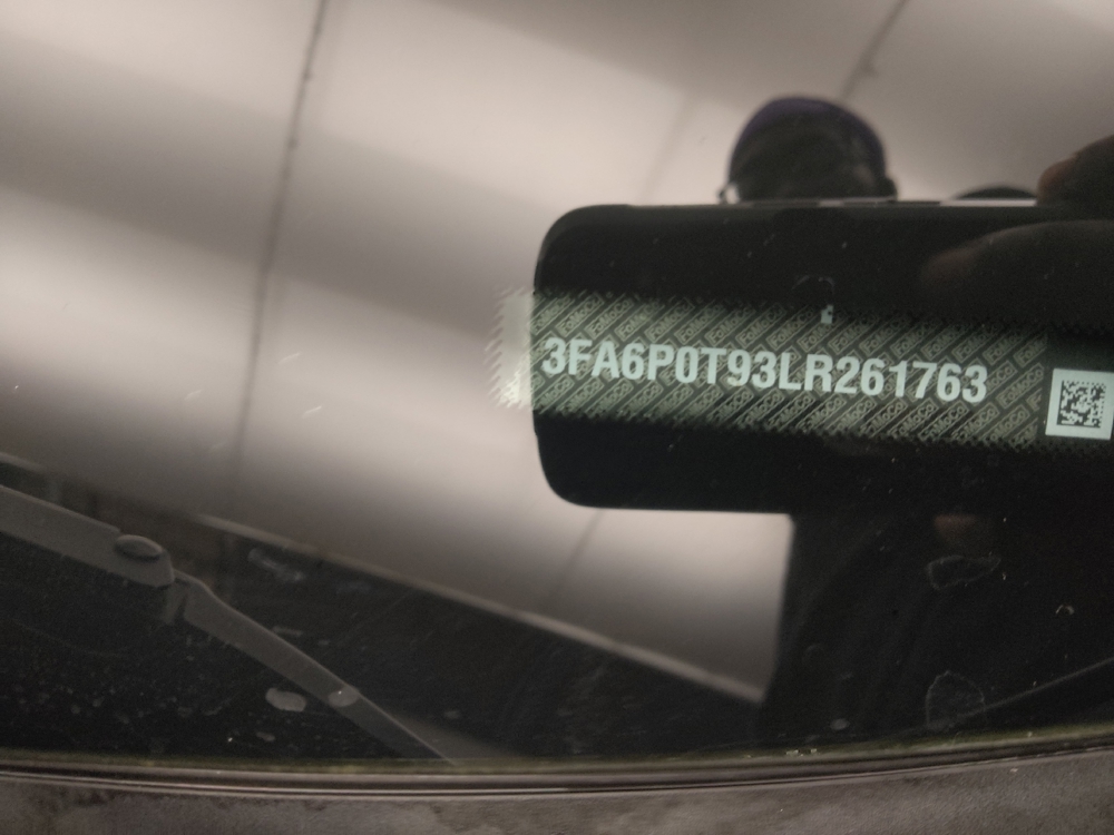 2020 Ford Fusion SE - Photo 26