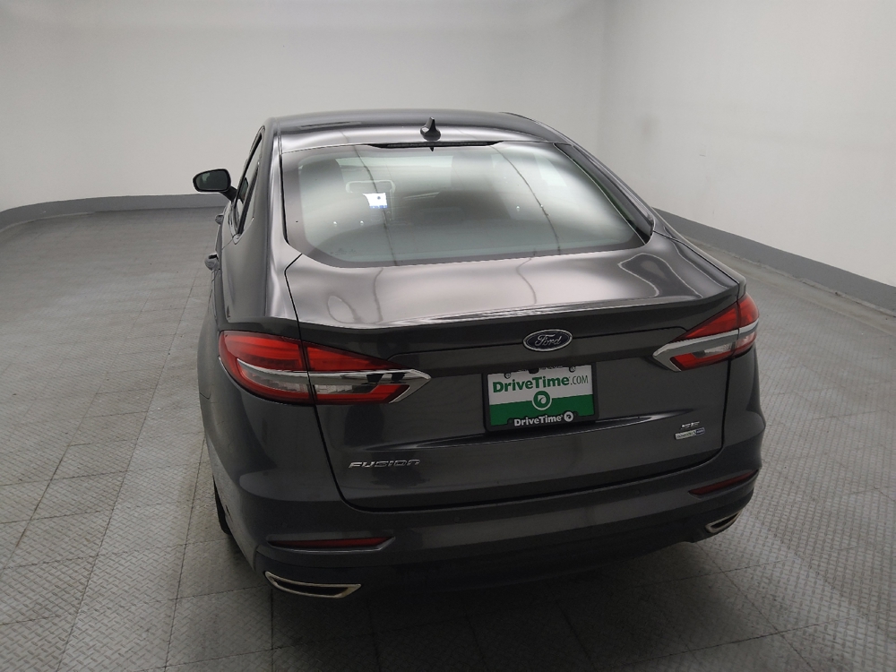 2020 Ford Fusion SE - Photo 5