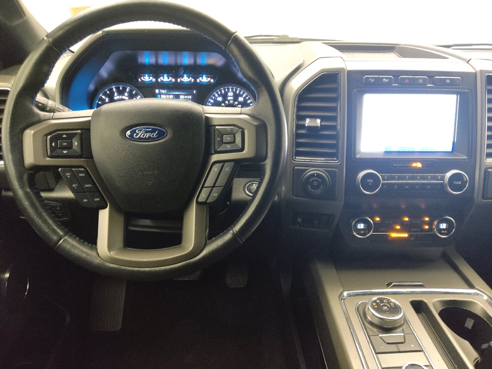 2020 Ford Expedition XLT - Photo 17