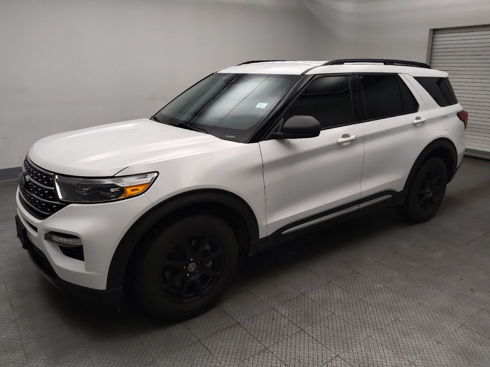 View vehicle photo 2