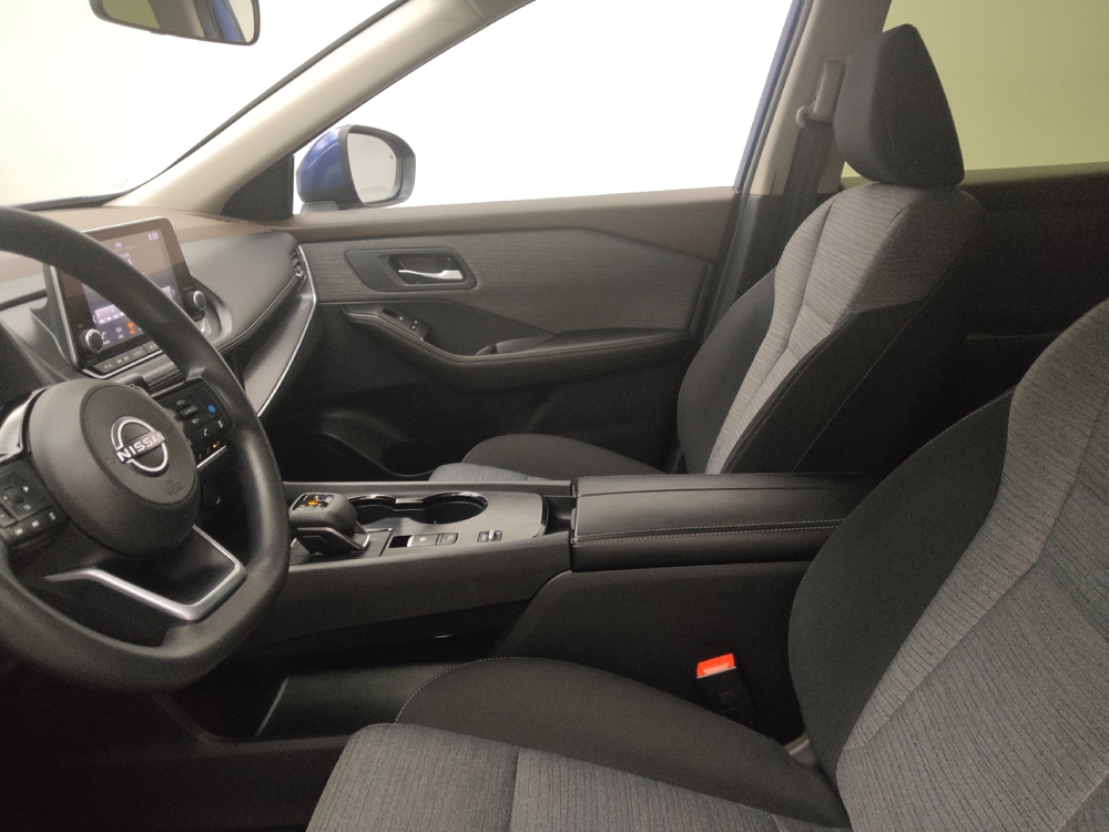 2023 Nissan Rogue SV - Photo 13