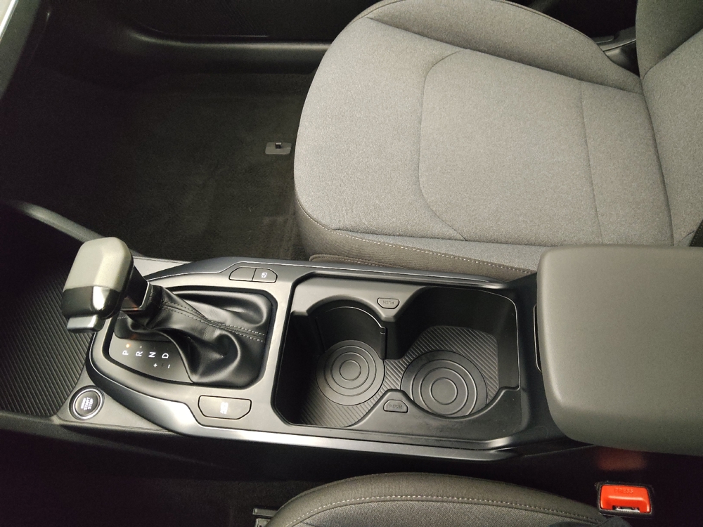 2025 Kia K4 LXS - Photo 20