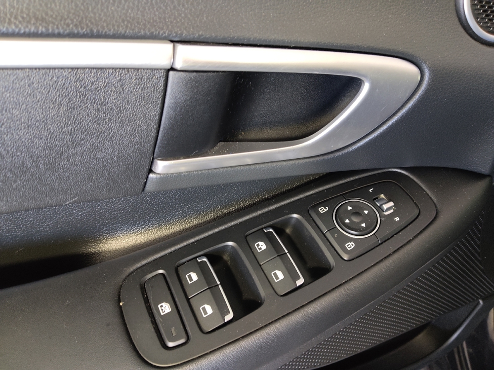 2023 Hyundai Sonata SE - Photo 21