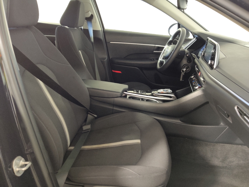 2023 Hyundai Sonata SE - Photo 16