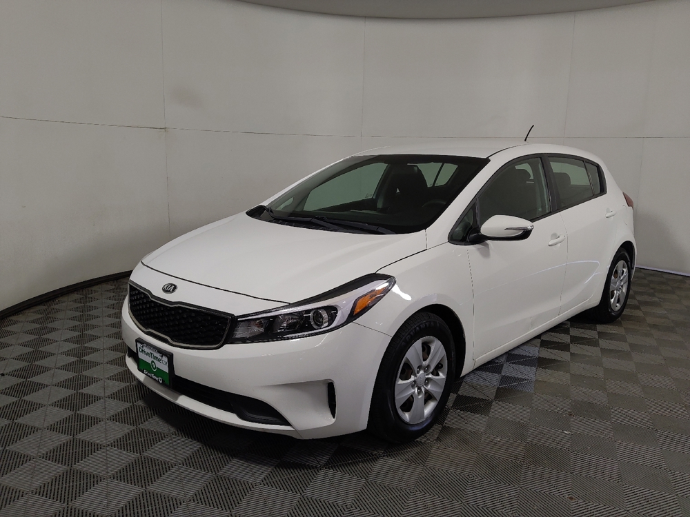 2017 Kia Forte5