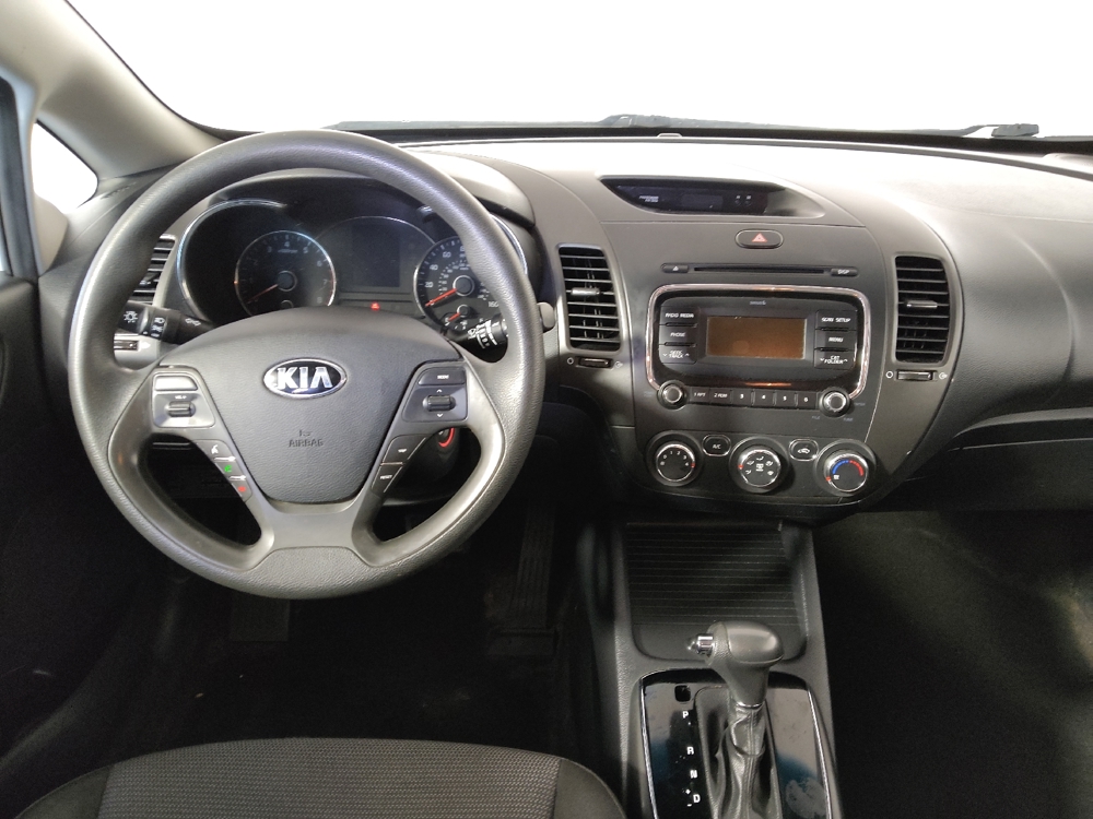 2017 Kia Forte5 LX - Photo 17