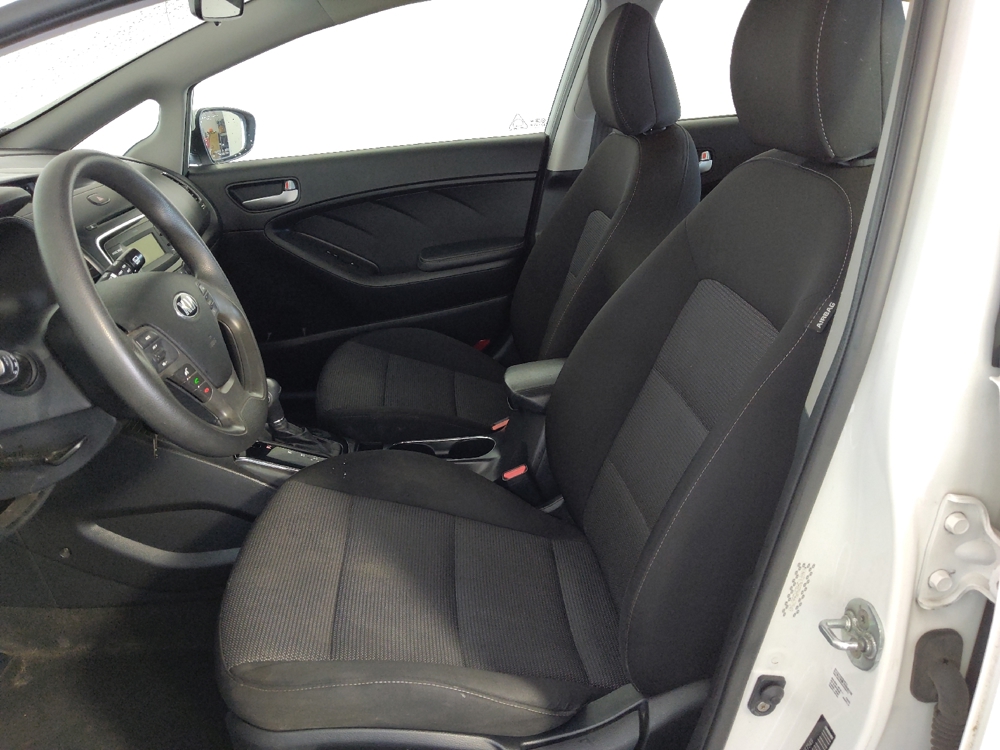 2017 Kia Forte5 LX - Photo 13