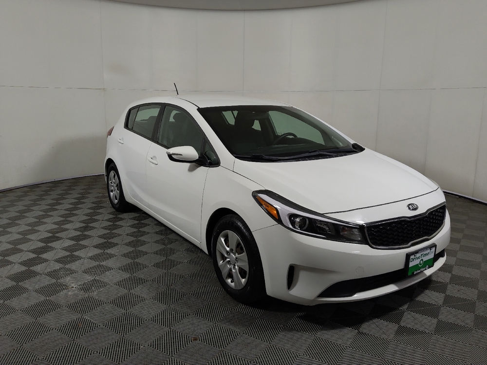 2017 Kia Forte5 LX - Photo 10