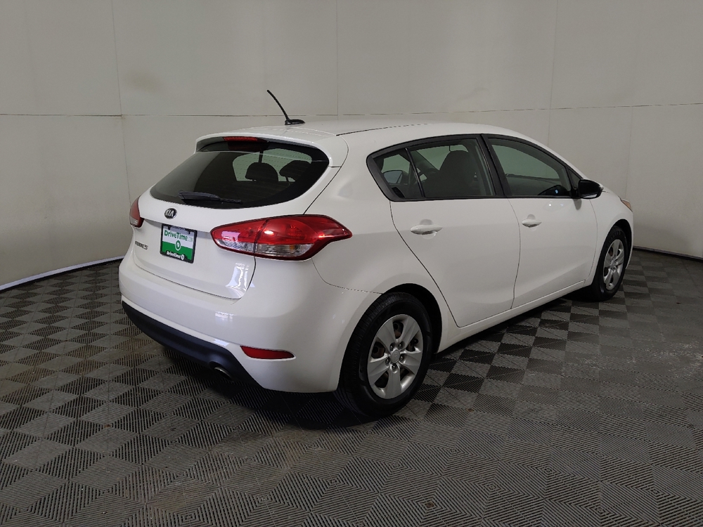 2017 Kia Forte5 LX - Photo 7