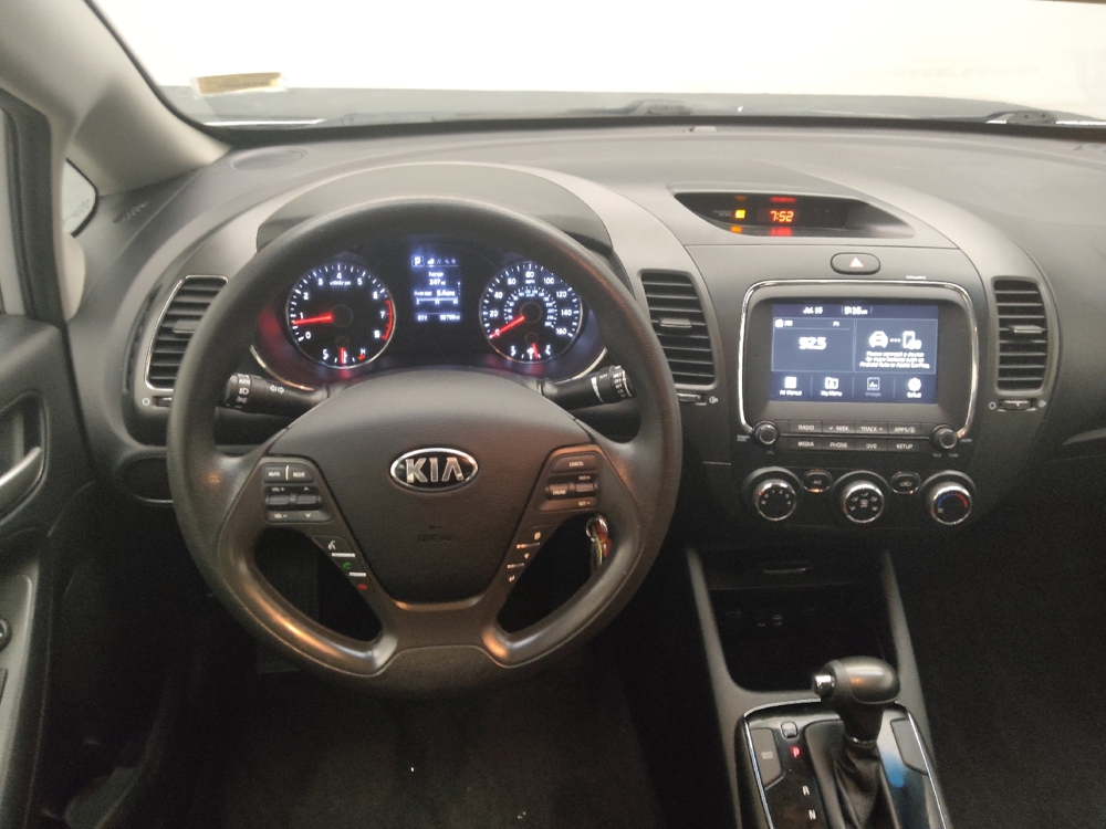 2018 Kia FORTE LX - Photo 17