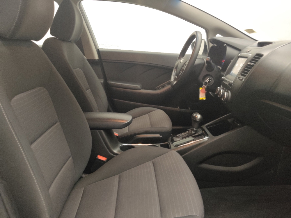 2018 Kia FORTE LX - Photo 16