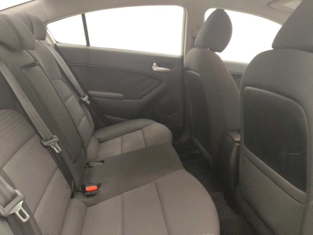 2018 Kia FORTE LX - Photo 15