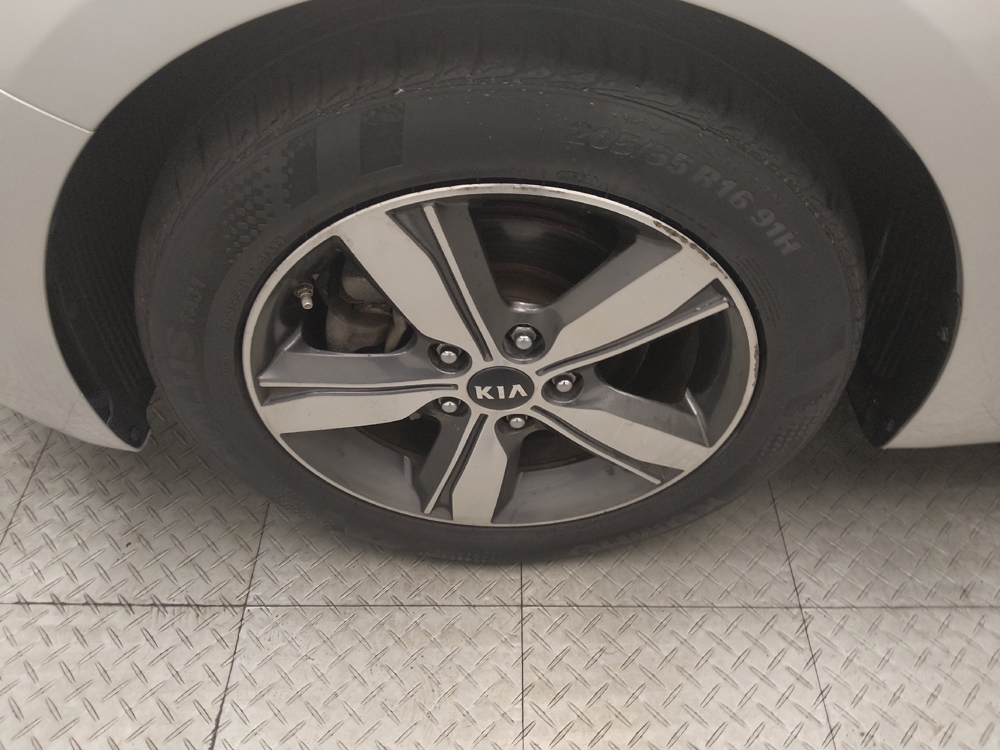 2018 Kia FORTE LX - Photo 24