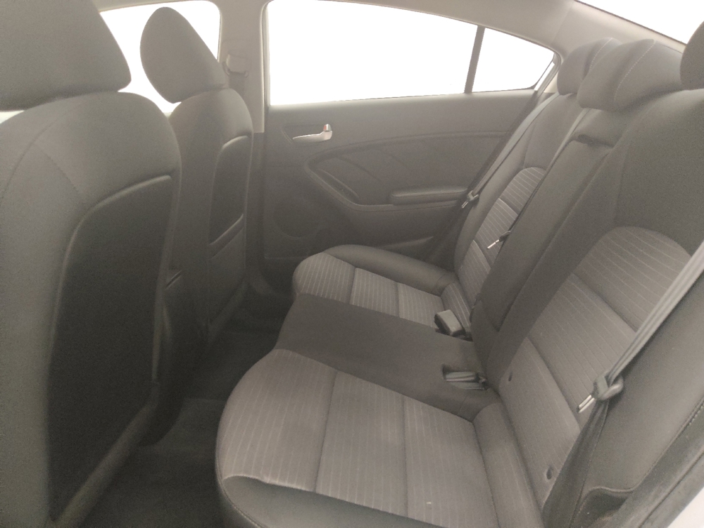 2018 Kia FORTE LX - Photo 14