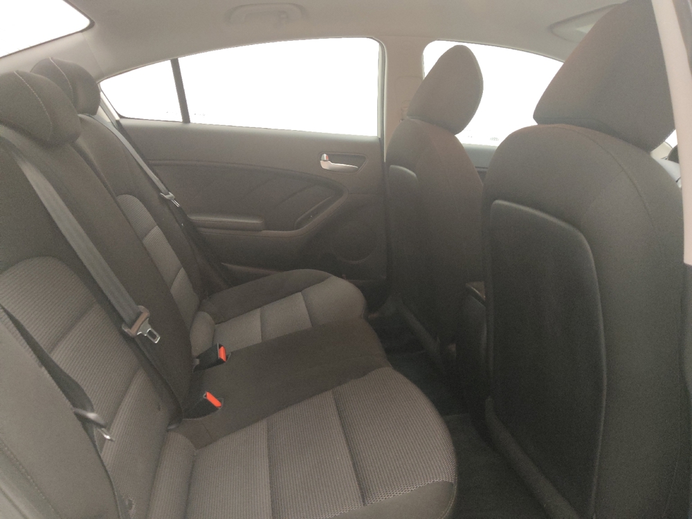 2018 Kia FORTE LX - Photo 15