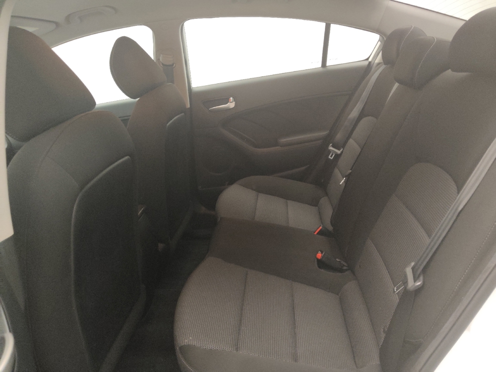 2018 Kia FORTE LX - Photo 14