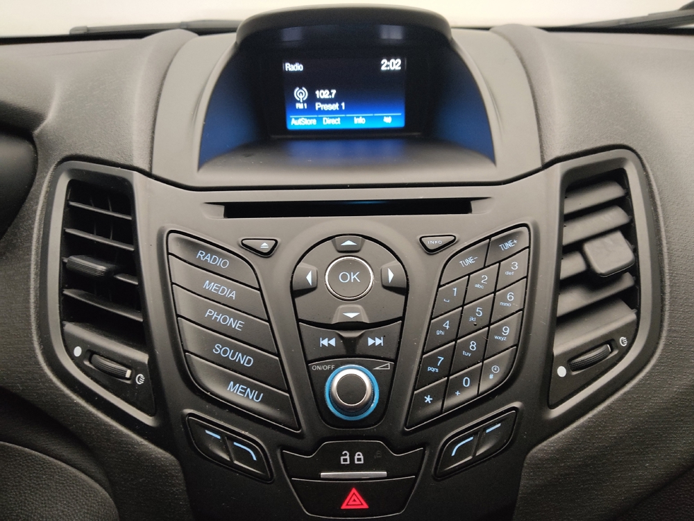 2018 Ford Fiesta SE - Photo 19