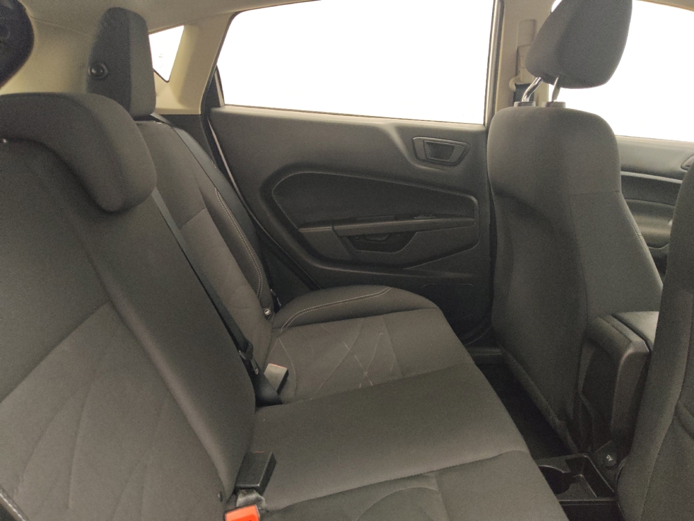 2018 Ford Fiesta SE - Photo 15