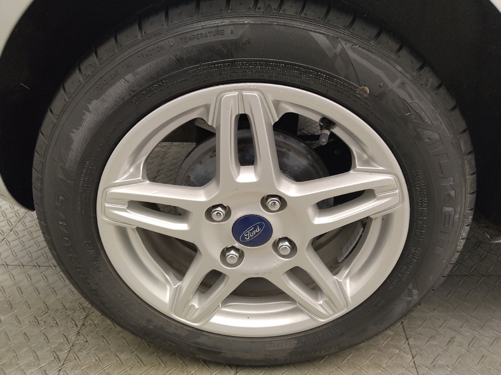 2018 Ford Fiesta SE - Photo 24