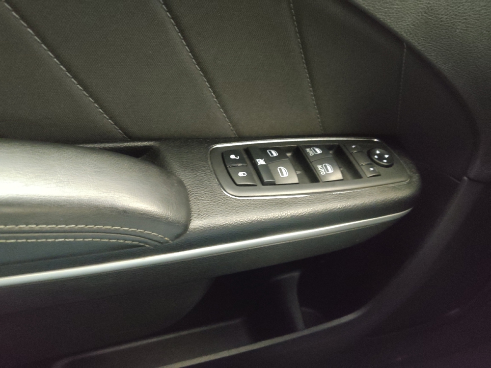 2019 Dodge Charger SXT - Photo 21
