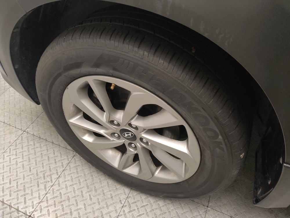 2017 Hyundai Tucson SE - Photo 24