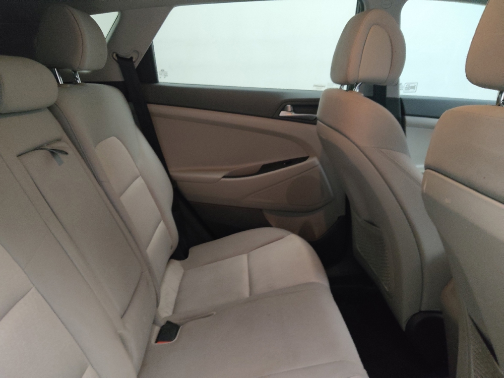 2017 Hyundai Tucson SE - Photo 15