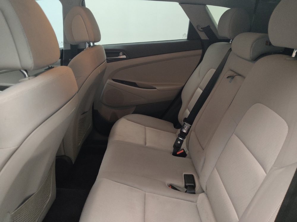 2017 Hyundai Tucson SE - Photo 14