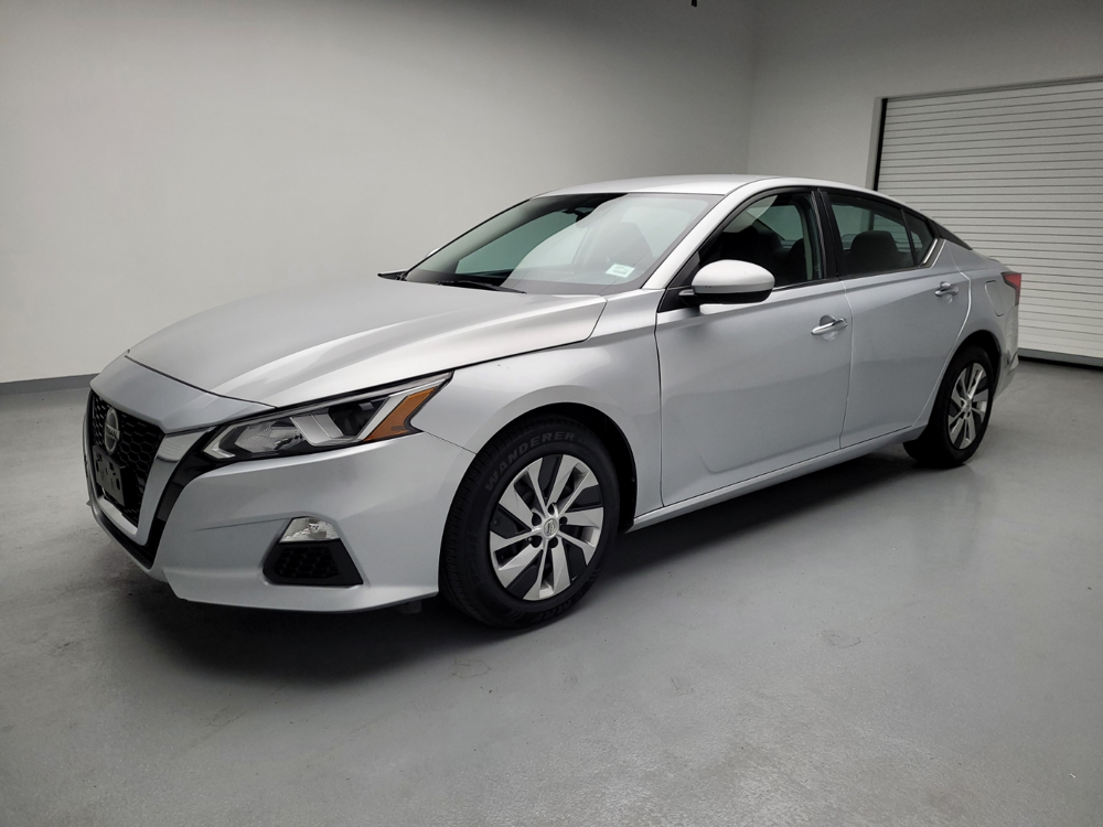 Used 2020 Nissan Altima Driver Front Bumper